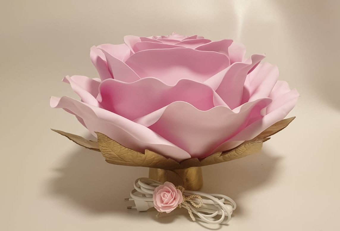 Blumenlampe rosa-gold